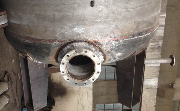 蒸汽穩(wěn)壓罐(蒸汽壓力10公斤級(jí))