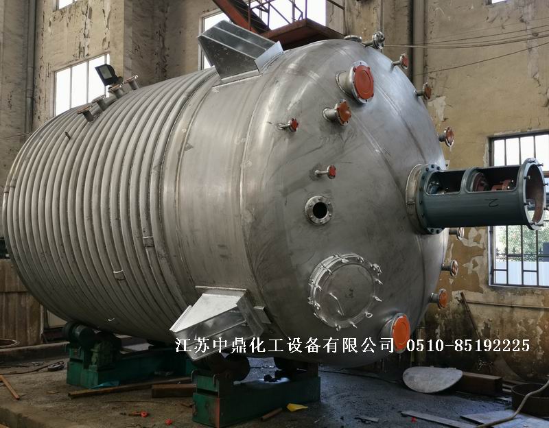 內(nèi)蒙古某新材料公司 30方酚醛樹(shù)脂釜